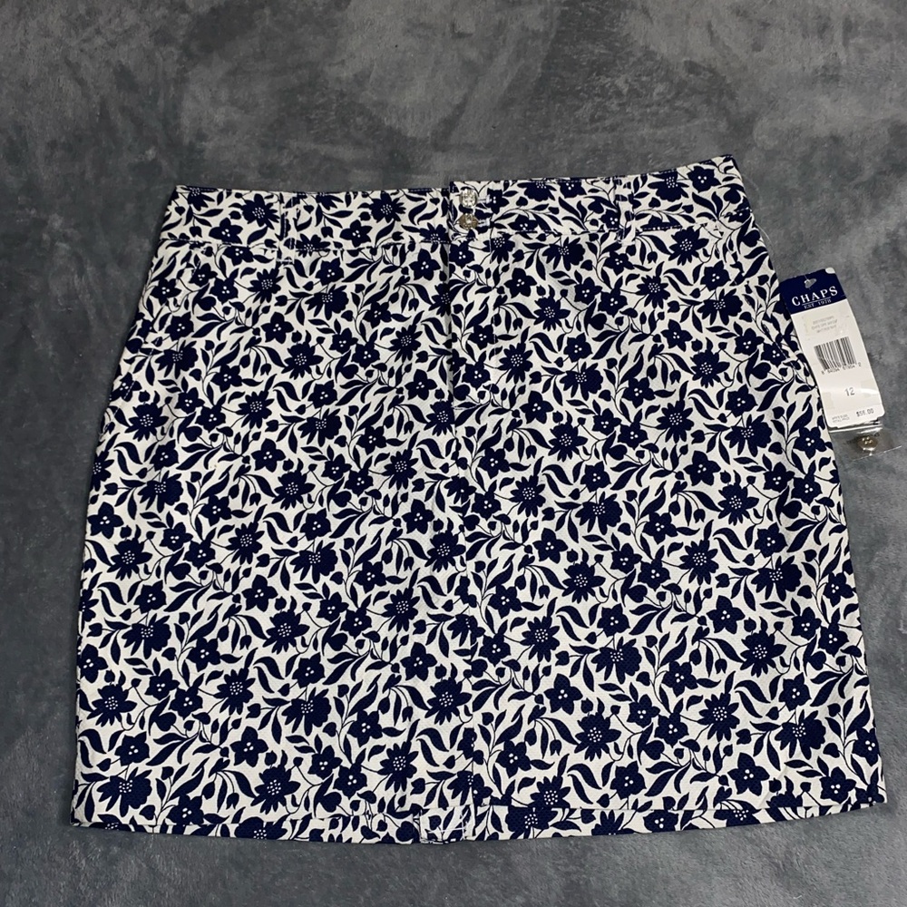 Chaps NWT Women's Navy Blue White Floral Straight Pencil Skirt Size 12